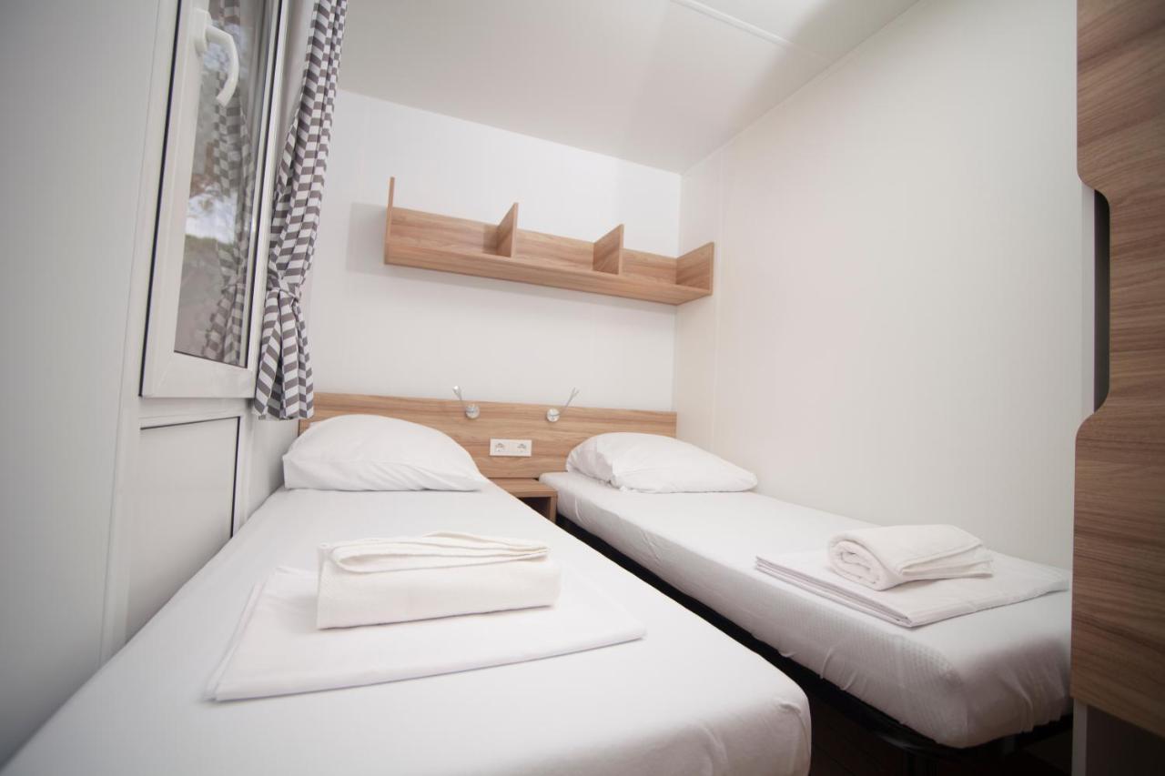 Mediteran Travel Mobile Homes In Camping Terme Catez Brežice Екстериор снимка