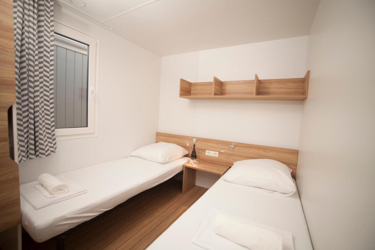 Mediteran Travel Mobile Homes In Camping Terme Catez Brežice Екстериор снимка