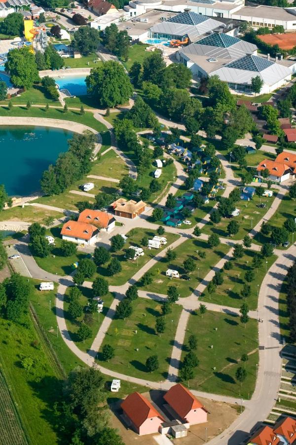 Mediteran Travel Mobile Homes In Camping Terme Catez Brežice Екстериор снимка