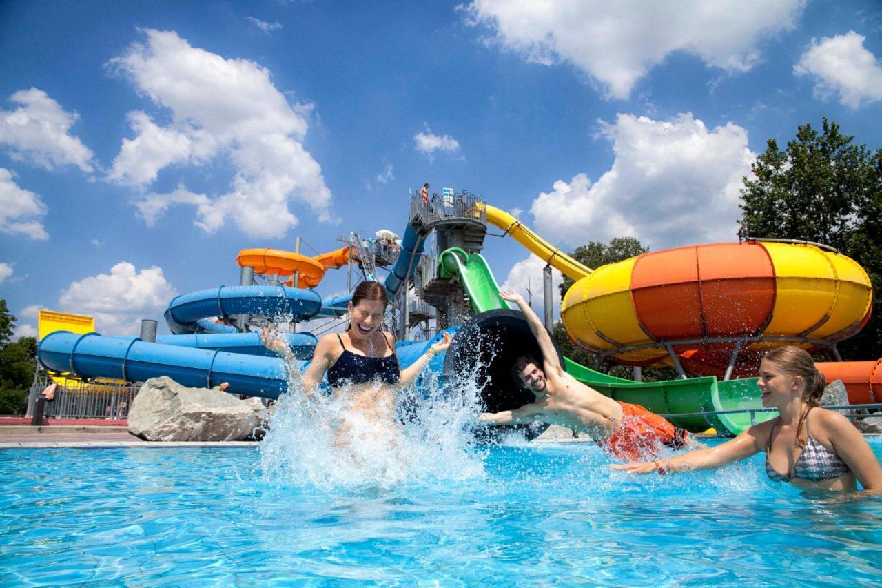 Mediteran Travel Mobile Homes In Camping Terme Catez Brežice Екстериор снимка